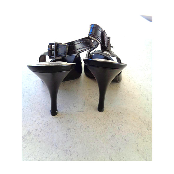 Via Spiga Black Slingback Heel Shoes. 6.5 New - Picture 4 of 10